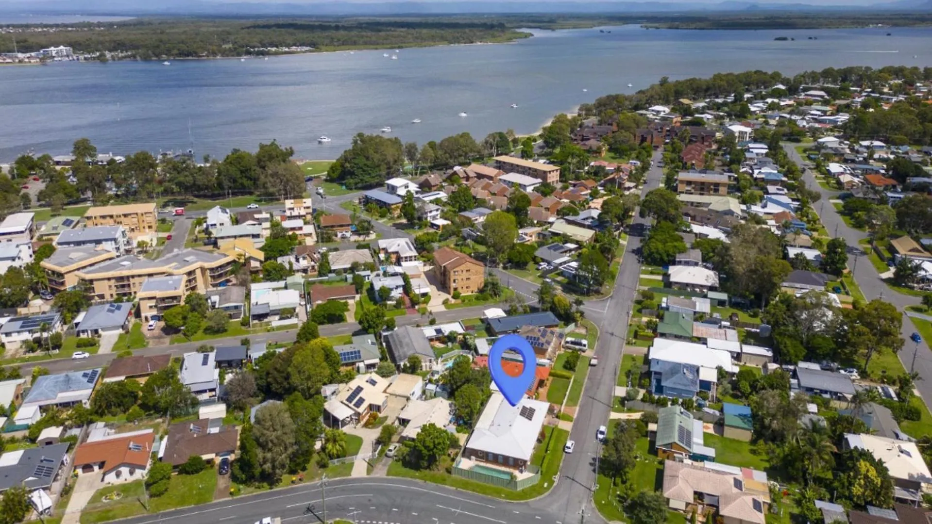 Take A Dip At Eucalypt Villa Bellara Holiday home